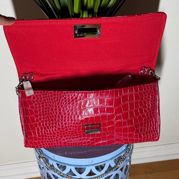 White House Black Market Red Crocodile-Embossed Clutch - Picture 4 of 10